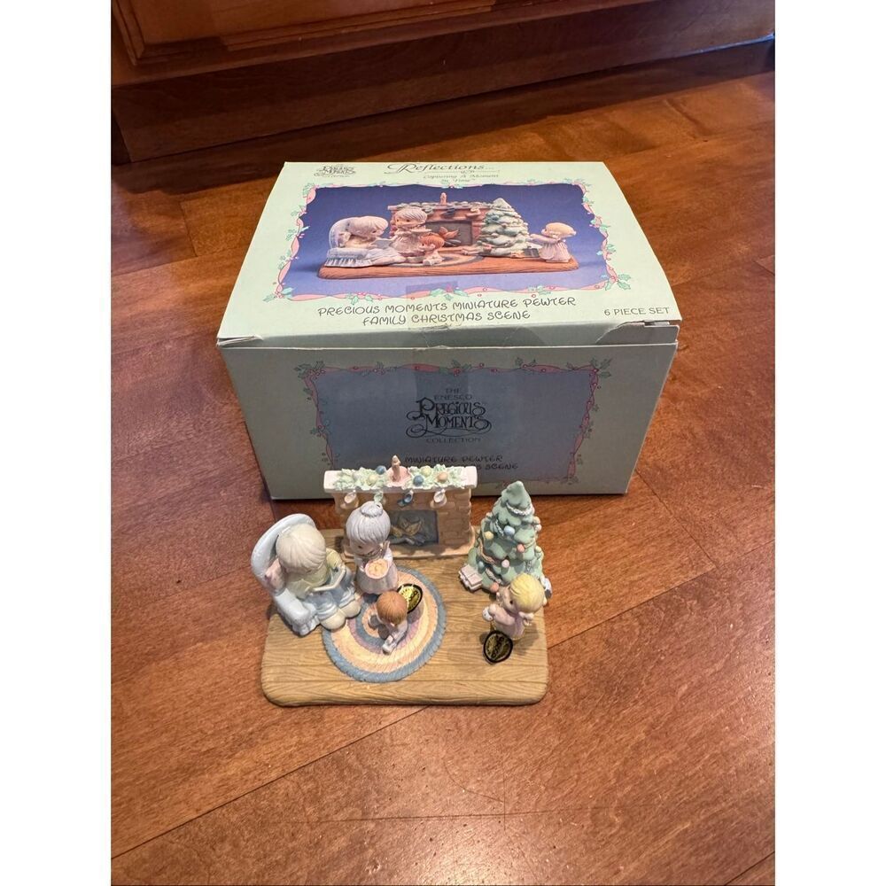 Precious Moments Miniature Pewter Family Christmas Scene – 6 Piece Set – Enesco